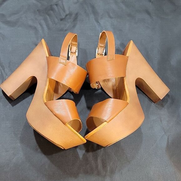 BRECKELLES PLASFORM OPEN TOE BLOCK HEEL SANDAL - Picture 14 of 14